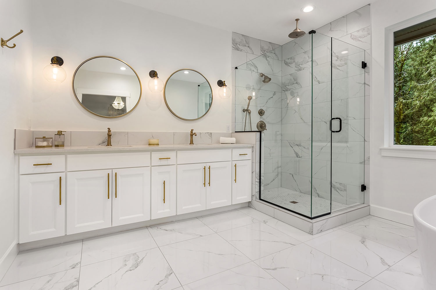 2022 11 22 bath marble white shower gold accents