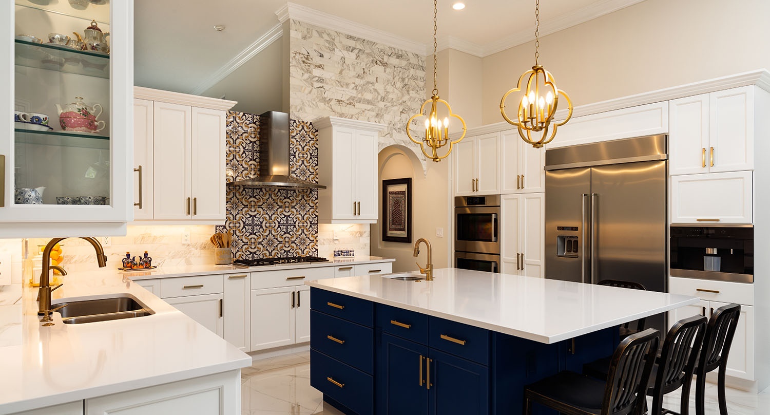 2022 11 22 kitchen traditional white cabinets navy blue island