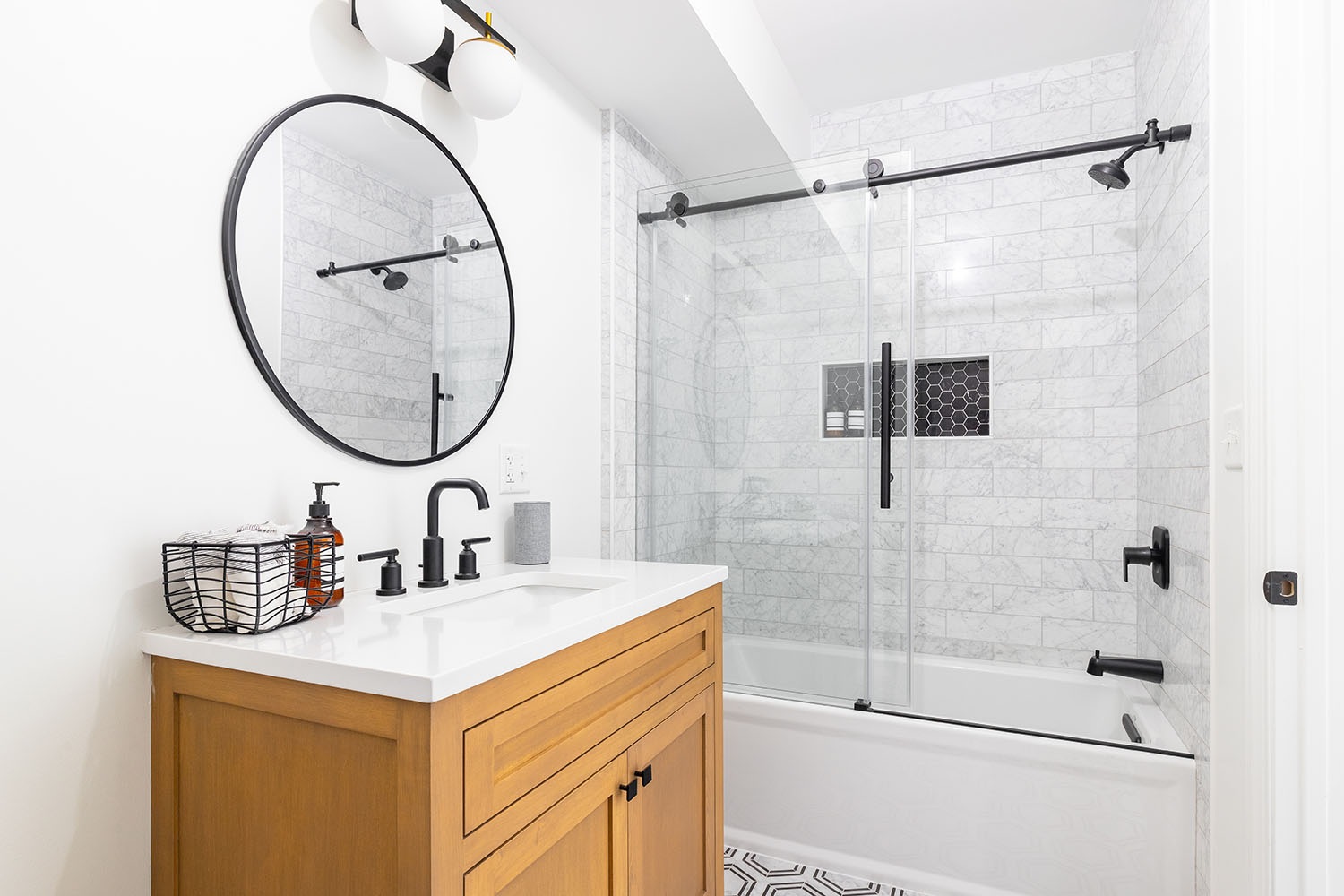 2022 12 9 bath guest bath white black wood vanity